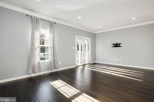 1605 Regent Manor Ct, Silver Spring MD 20904-2270 exterior