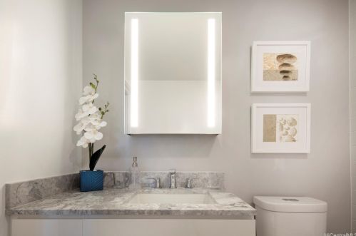 987 Queen St, Honolulu HI  96814-4118 exterior