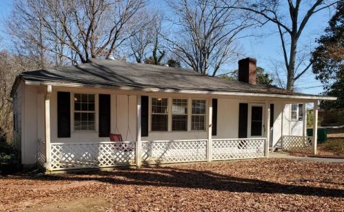 4843 Happy Hollow Rd, Atlanta GA  30360-1645 exterior