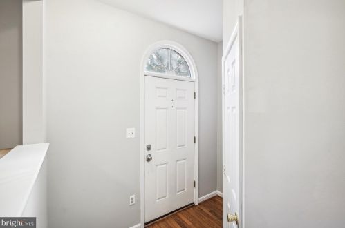 12436 Abbey Knoll Ct, Woodbridge, VA 22192-6367