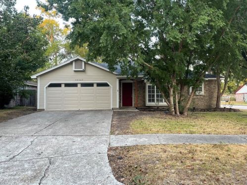 16947 Meadowlark St, Conroe TX  77385-3730 exterior