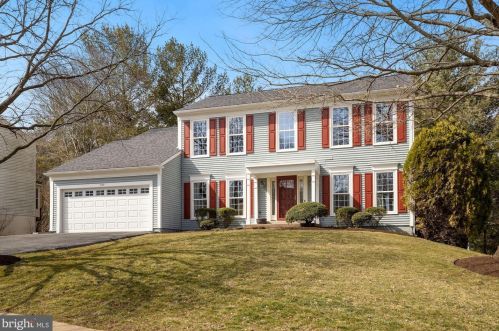 1330 Cassia St, Herndon, VA 20170-2500