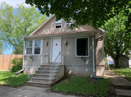 222 9th Ave, Kankakee, IL 60901-3543