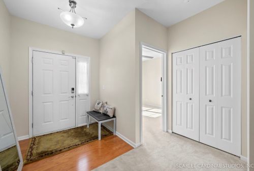 8227 Woodview Ave, Joliet, IL 60431-7734