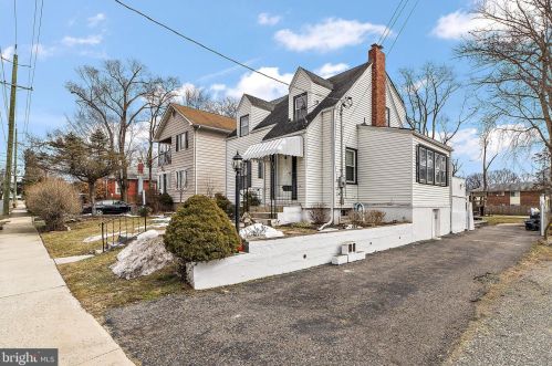 31 Central Ave, Trenton, NJ 08618-1715