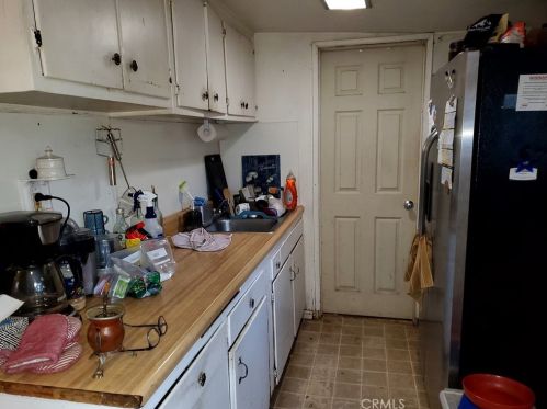 10348 Victoria Ave, Riverside CA  92503-6022 exterior