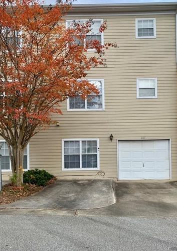 230 Amal Dr, Atlanta GA  30315-4807 exterior