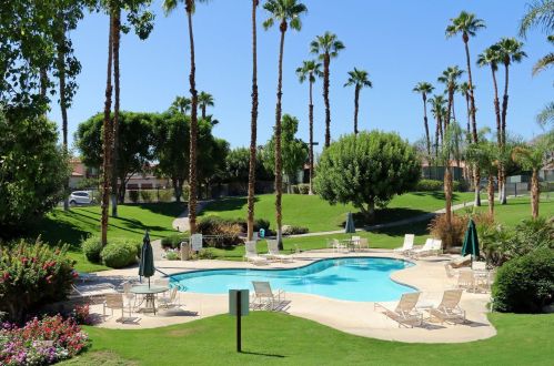 78205 Indigo Dr, La Quinta, CA 92253-3804