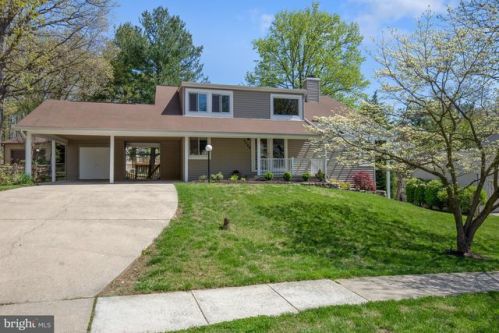 8566 Hayshed Ln, Columbia, MD 21045-2614