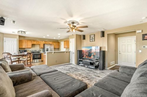 897 Willow Dr, Denver, CO 80603-7762