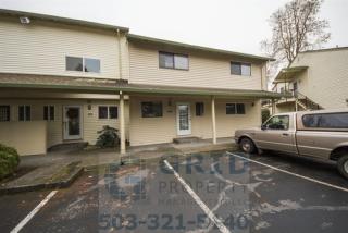 442 Hayden Island Dr, Portland OR  97217-8177 exterior