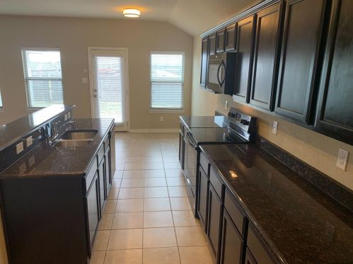 3617 Cayman Dr, Fort Worth TX  76123-3586 exterior