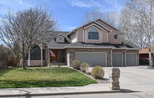 4607 Cedarweed Blvd, Pueblo, CO 81001-1068
