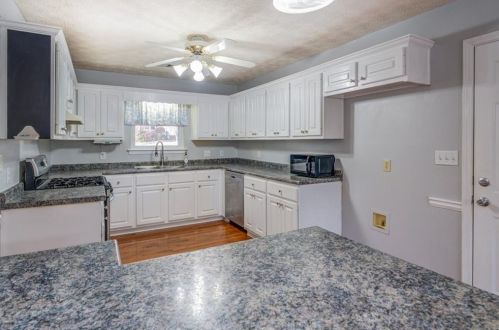 3380 Concord Cor, Conyers GA  30013-2374 exterior