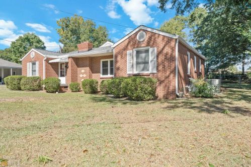 224 Glen Iris Dr, Monroe, GA 30655-2304