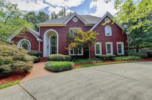 3755 Mathis Airpark Rd, Suwanee, GA 30024-9116