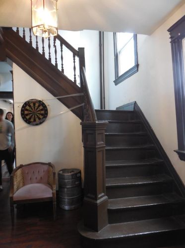 2414 Clifton Ave, Cincinnati OH  45219-1315 exterior