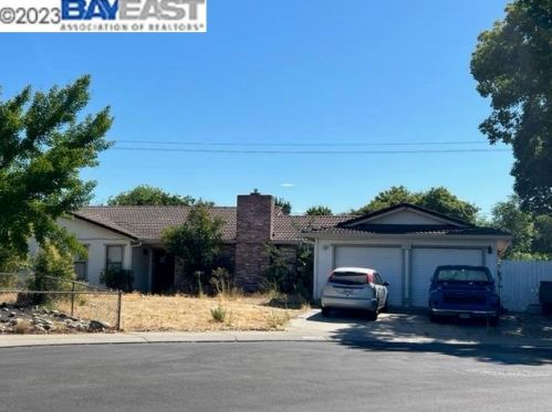 1272 Eastridge Pl, Manteca, CA 95336-2900