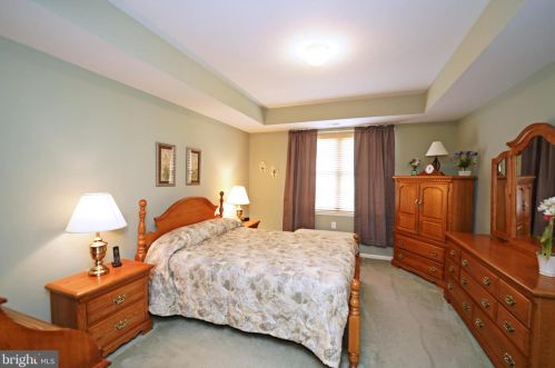 175 Meadowlark Dr, Trenton NJ  08690-3545 exterior