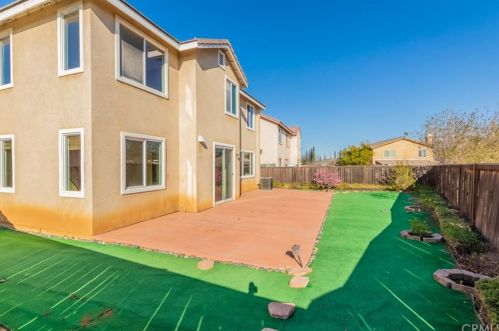 1561 Leland St, Beaumont, CA 92223-3118