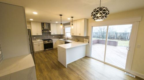 246 Roman Cir, Lemont IL  60440-2590 exterior