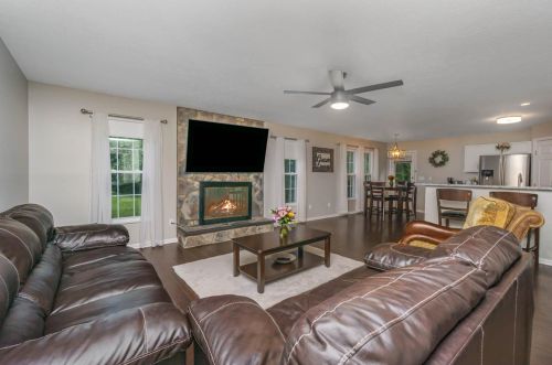 520 Elm Ridge Ct, Cincinnati, OH 45244-4402