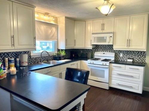 23 Rosner Ave, Providence, RI 02904-4472