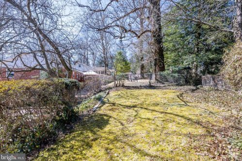 405 Pershing Dr, Silver Spring MD 20910-4341 exterior