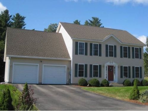 25 Preston St, Goffstown, NH 03045-5294