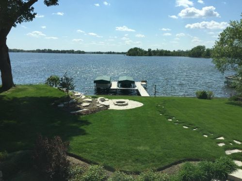 1132 Bowles Rd, Antioch, IL 60002-2833