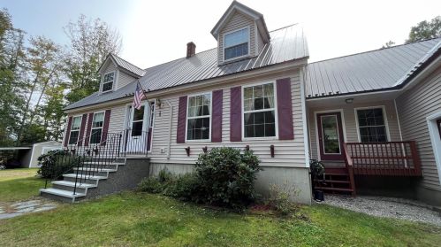 28 Martin Ln, Orrington, ME 04474-3018