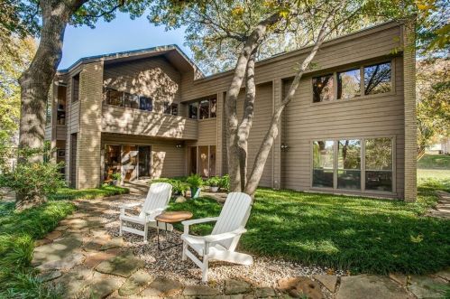 6941 Delrose Dr, Dallas, TX 75214-3503
