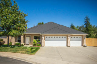 4547 Big Horn Dr, Redding, CA 96002-5216