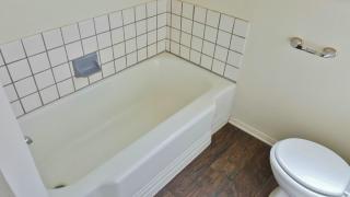 7021 Shirley Ave, Los Angeles CA  91335-3704 exterior