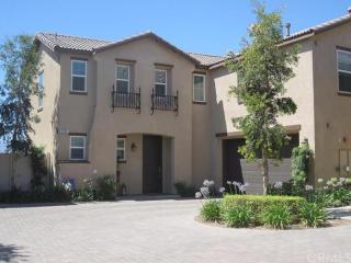 8039 Southpoint St, Chino, CA 91708-7681
