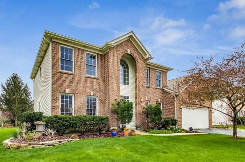 2648 Sweet Broom Ln, Naperville, IL 60564-4325