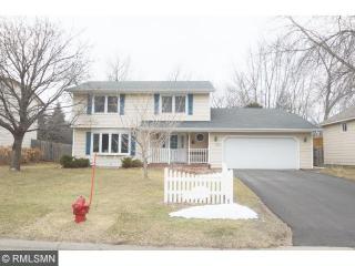 555 Elaine Ave, Saint Paul, MN 55126-4685