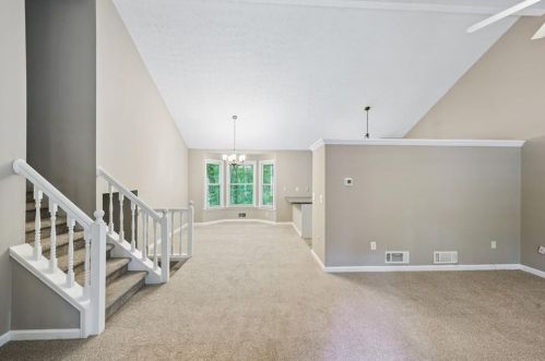 1307 Stonemont Rd, Auburn, GA 30011-3332