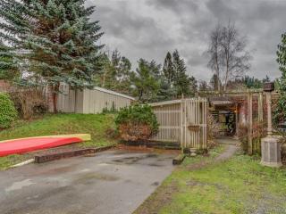 108 Bayside Pl, Bellingham, WA 98225-7706