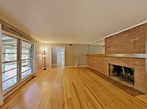 1427 Cedar Hill Ave, Dallas TX  75208-2406 exterior