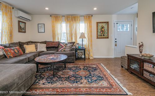 27 Locust Ln, Plumsted Township, NJ 08533-1518