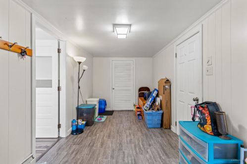 76 Fairlawn Ave, Lewiston ME  04240-4132 exterior