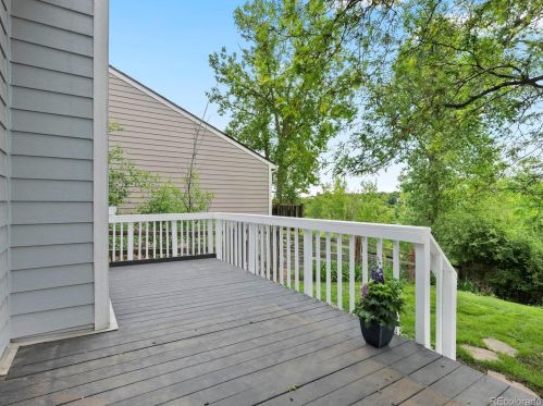 7462 Monaco St, Englewood CO  80112-1302 exterior