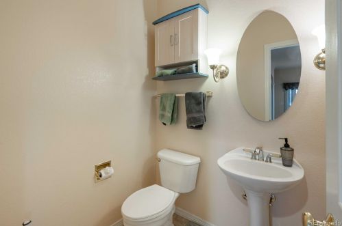 15454 Powers Dr, Aurora CO 80015-4239 exterior