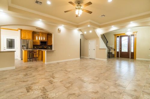 639 Tj Wright St, Angleton TX 77515-4355 exterior