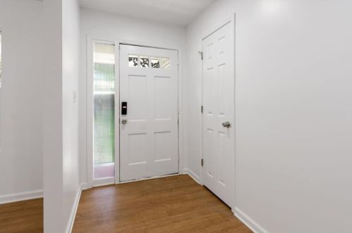 260 Forest Hills Dr, Atlanta GA  30342-2330 exterior