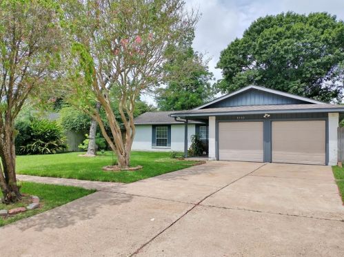 4502 Albatross Dr, Taylor Lake Village TX  77586-2506 exterior