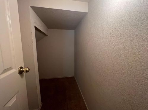 618 Scrutchins, Uhland TX  78640-5436 exterior