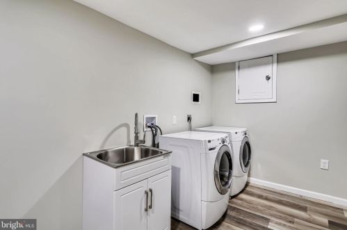 917 Northwest Dr, Silver Spring MD  20901-1435 exterior