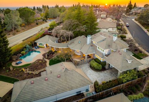 1820 Vista Del Lago, Auburn, CA 95603-6114